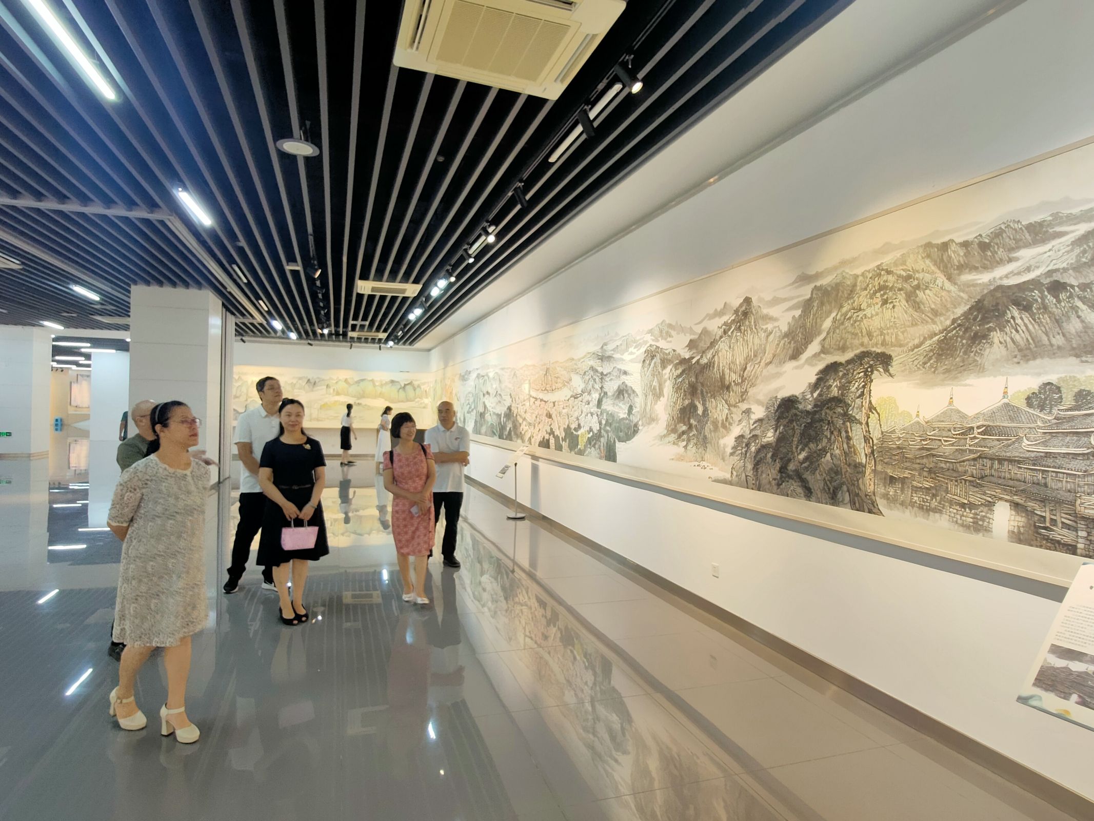 3.jpg 英国上市公司365