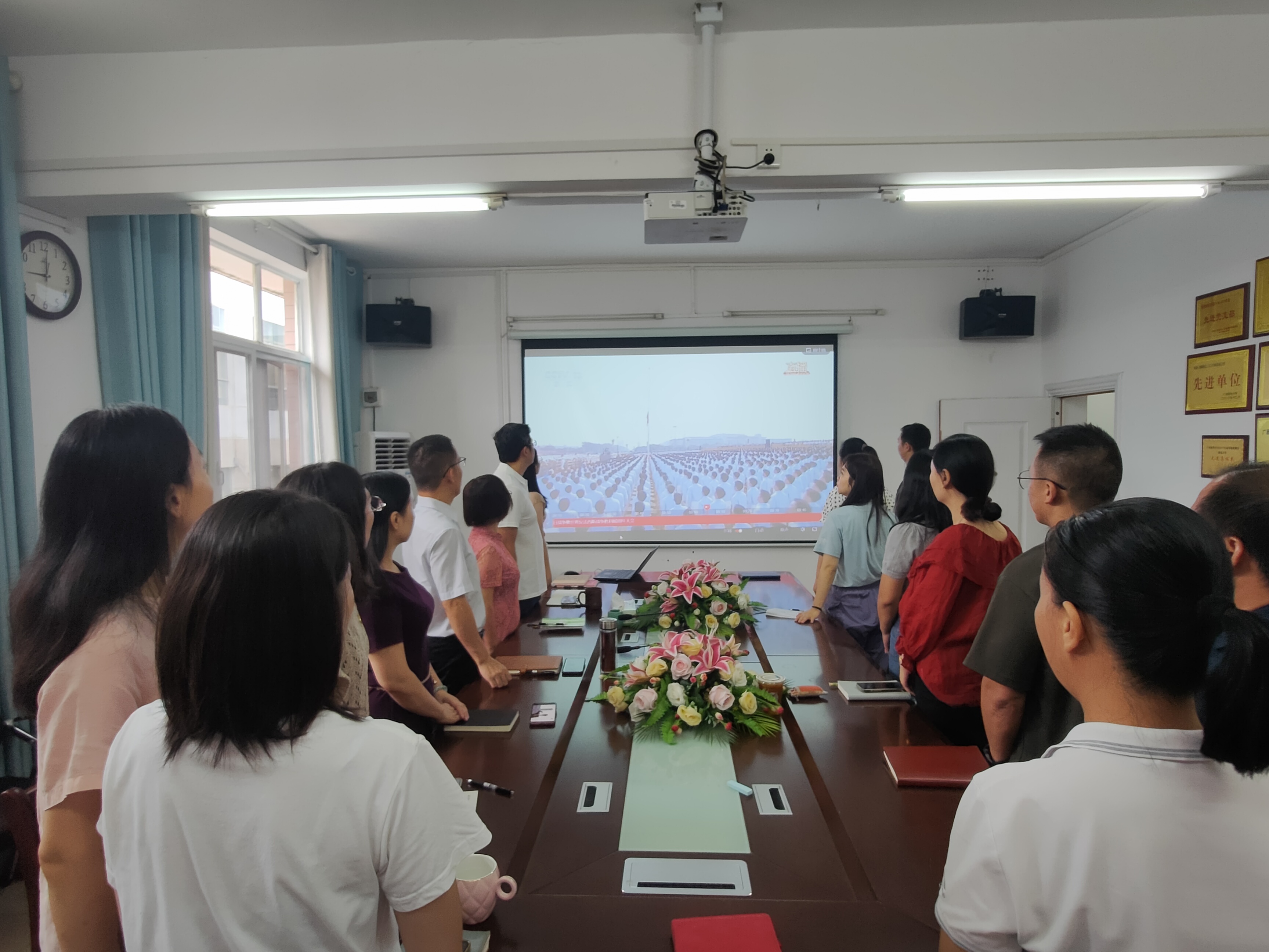 51a70345bd6f1977b6d033b99d07589e.jpg 英国上市公司365